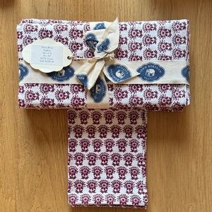 NWT John Robshaw “Navya Berry” Napkins (set of 4)